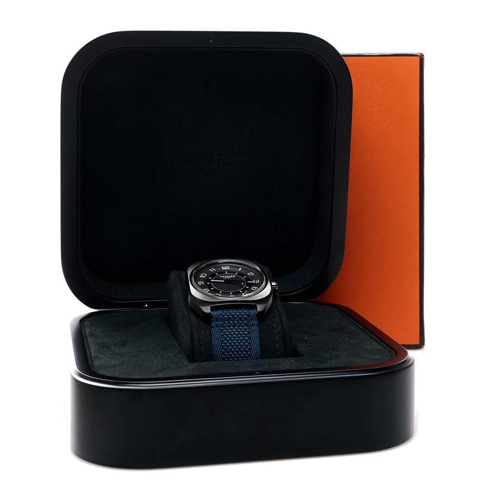 DLC Coated Titanium Nylon 39mm H08 Automatic Watch Bleu Marine