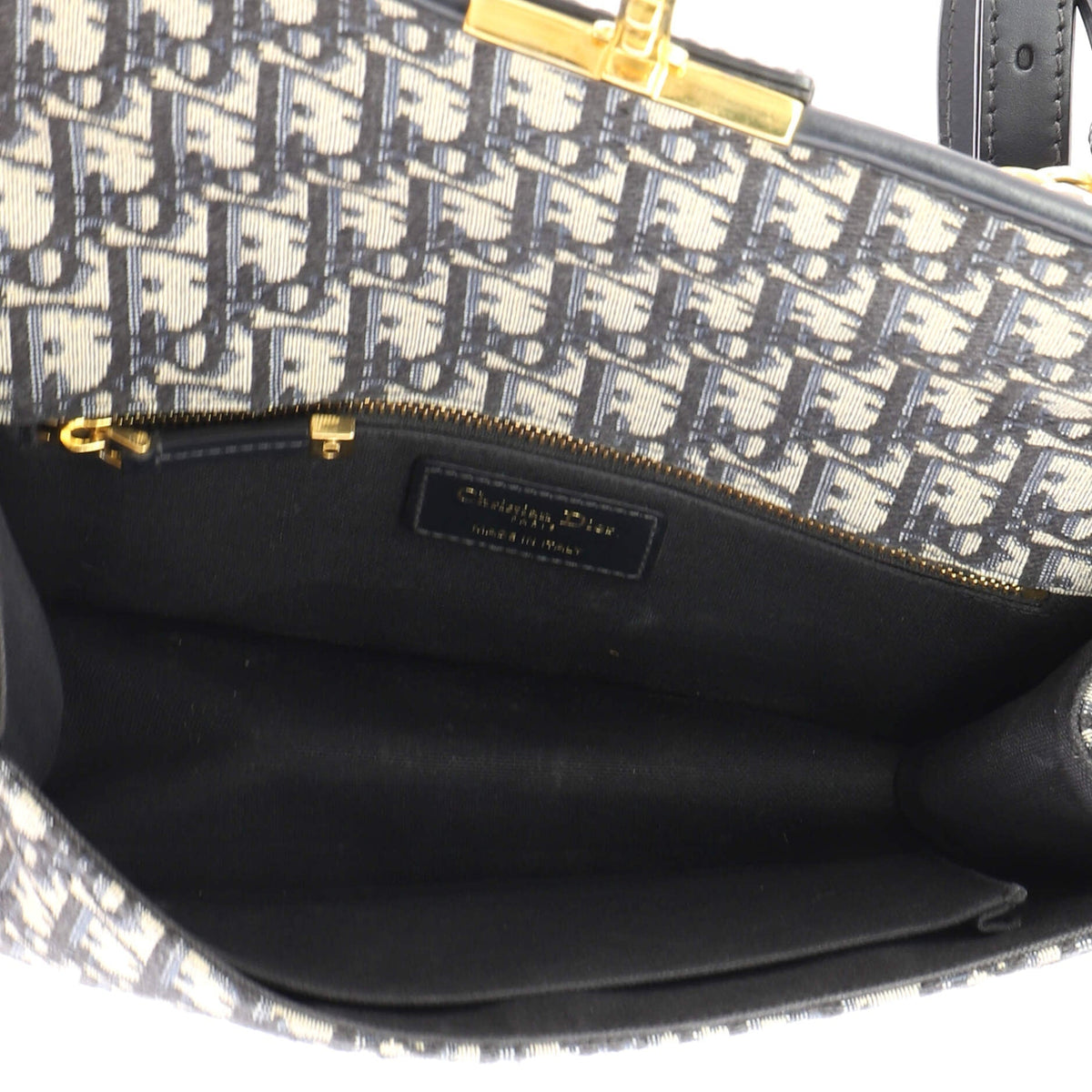 30 Montaigne Chain Flap Bag Oblique Canvas