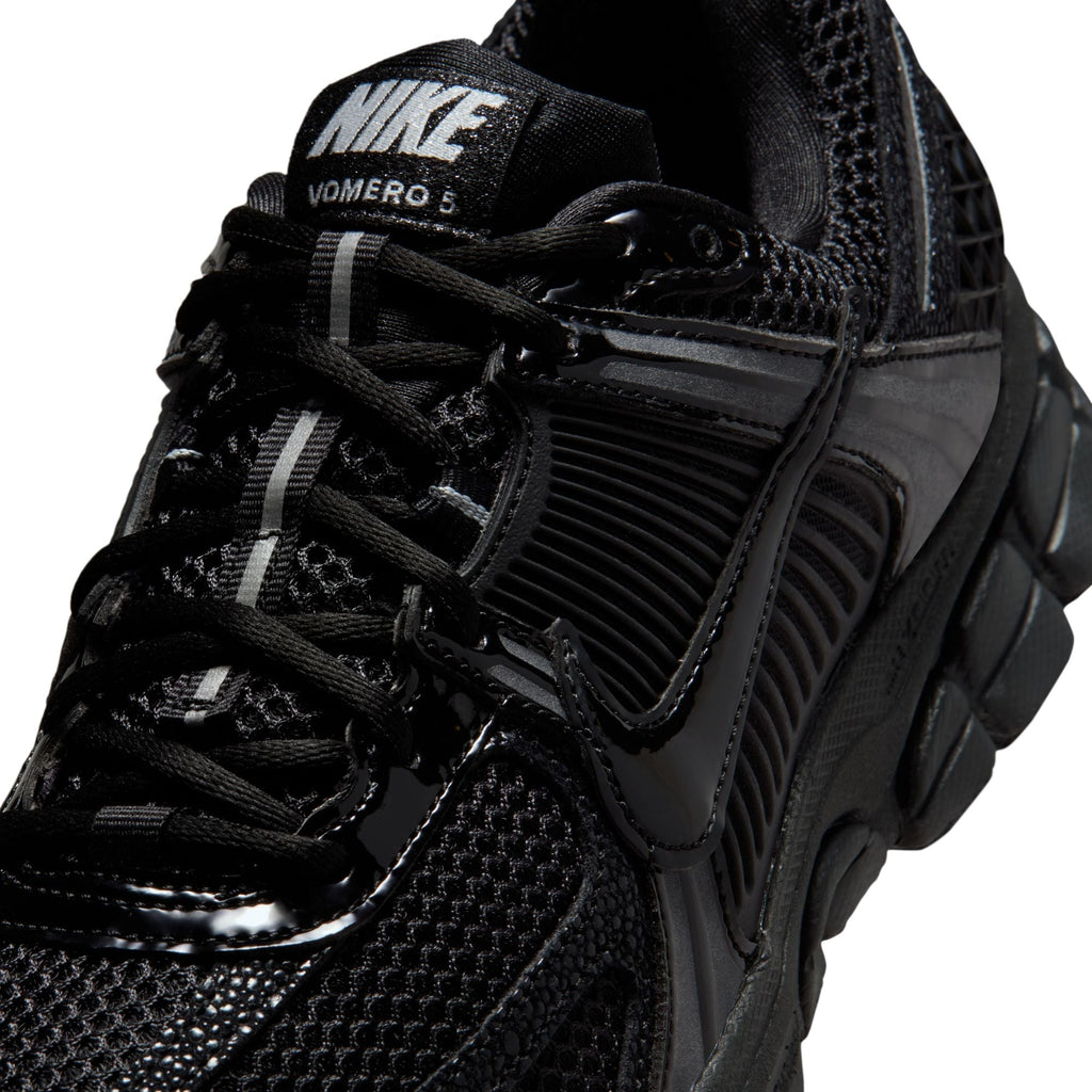 Nike Zoom Vomero 5 - Women's