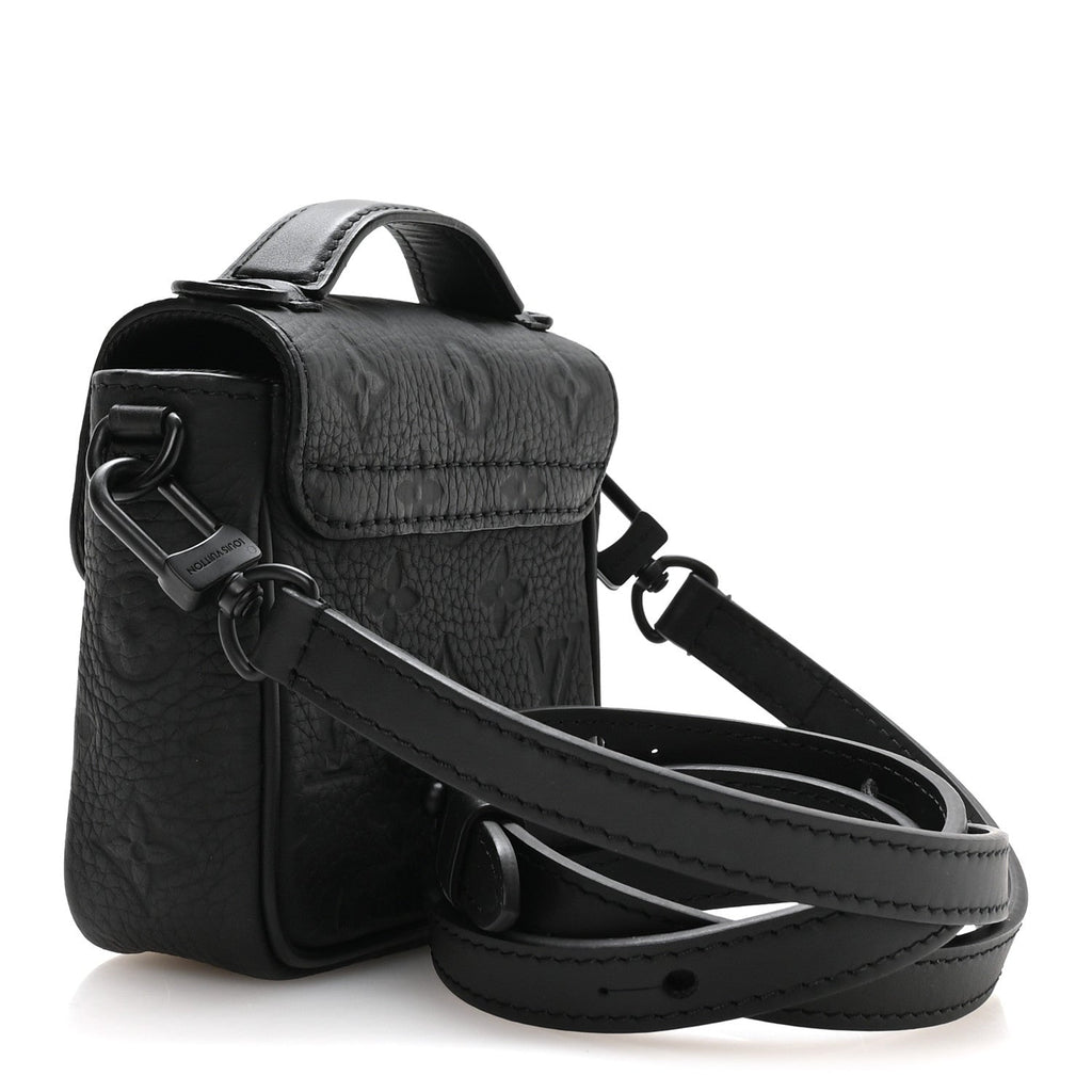 Taurillon Monogram Pico S Lock Ultra Black